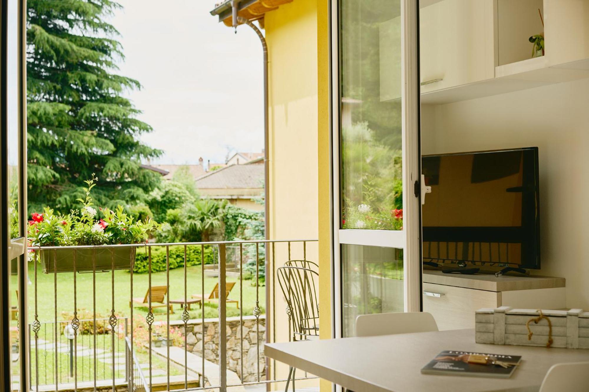 Residence Antico Torchio Dervio Exterior foto